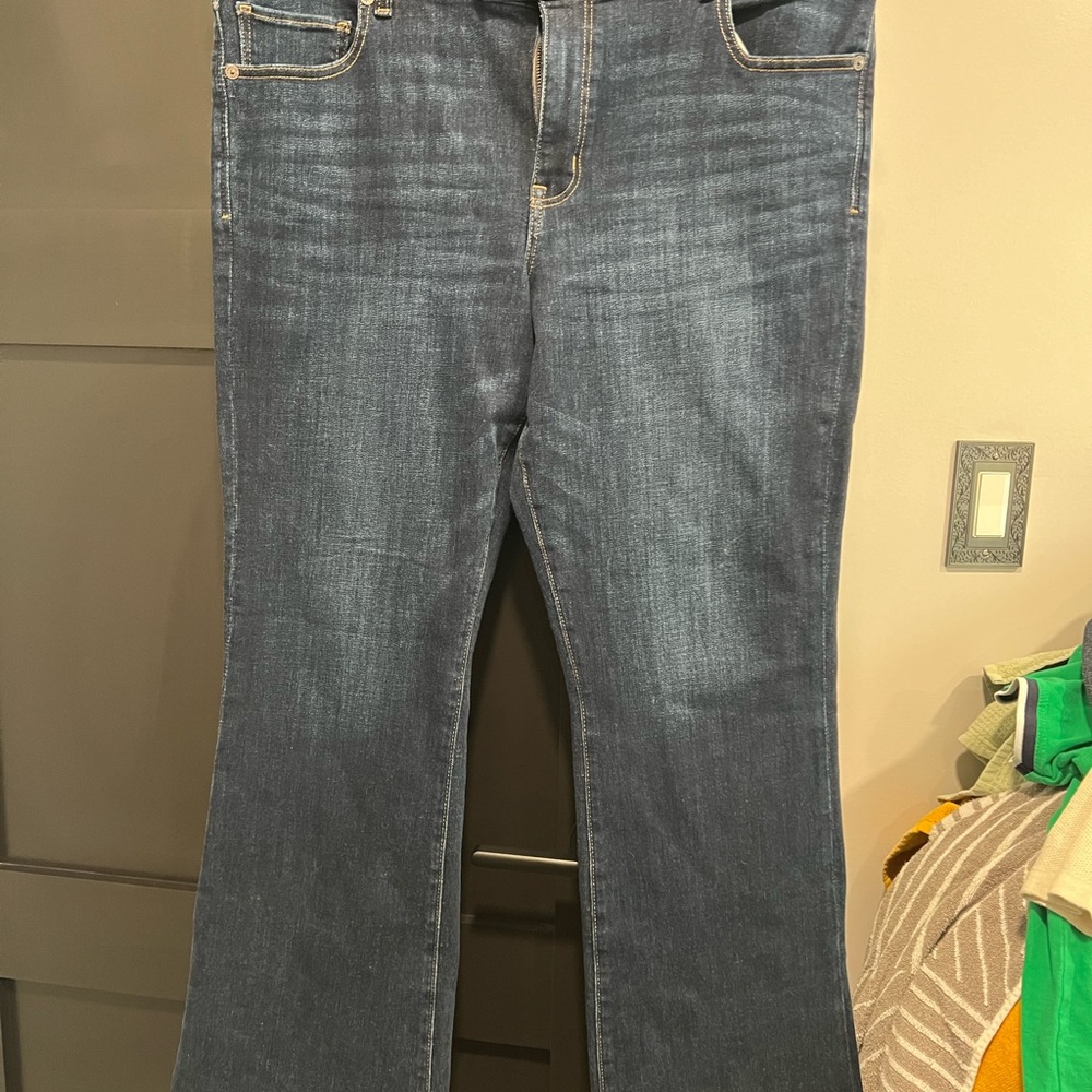 American Eagle AE Next Level low rise kick bootcut jeans. Size 18 Short